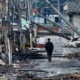 Jalan Asaichi-dori yang terbakar akibat gempa bumi, di Wajima, Jepang, 4 Januari 2024. (REUTERS/KIM KYUNG-HOON)