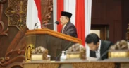 Pansus DPRD Jatim menyampaikan hasil evaluasi kinerja Pemerintah Provinsi Jawa Timur yang mencakup isu kemiskinan, pengelolaan aset daerah