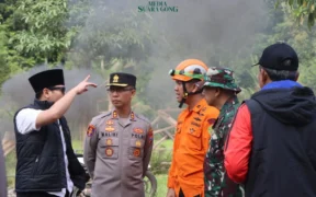Pencarian korban tanah longsor di desa Depok Kecamatan Bendungan Kabupaten Trenggalek terhambat karena Akses jalan yang sulitkan Tim Gabungan
