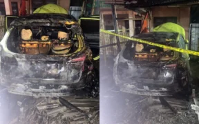 Sebuah mobil dilaporkan hangus terbakar di halaman rumah warga Desa Klampok, Kecamatan Singosari, Kabupaten Malang Senin (26/5/2025)