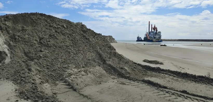 pengerukan pasir di pulau enggano lkrisis