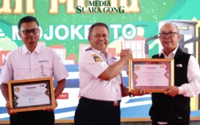 Bank Jatim raih penghargaan dari Pemprov Jatim (Foto oleh: Wahyu)