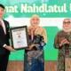 Gubernur Khofifah Indar Parawansa hadiri Kick Off Pelatihan Paralegal Muslimat NU yang digelar di Surabaya, sekaligus mencetak Rekor MURI. 