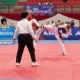 FT. Atlet taekwondo saat sedang bertanding di Porprov Jatim 2025. (MemoX/nif)