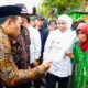 Kurangi Dampak Banjir dan Abrasi Sungai, Gubernur Khofifah pemasangan bronjong di 8 titik pada 3 sungai di Kabupaten Probolinggo.