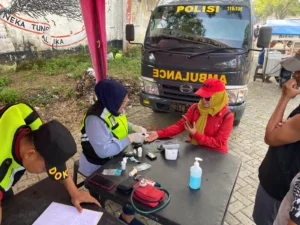 Hari Bhayangkara ke-79, Polres Batu Gelar Layanan Kesehatan Gratis di CFD