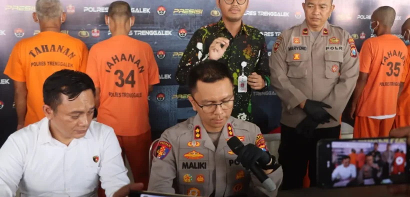 Kepolisian Resort Trenggalek berhasil mengungkap jaringan kasus pencurian mesin pembangkit listrik (genset) Kapal Motor milik nelayan