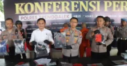 2 orang residivis asal Sawahan Kota Surabaya ditangkap oleh jajaran Satreskrim Polres Trenggalek karena diduga melakukan aksi curanmor
