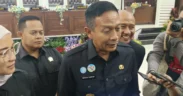 Pemkot Malang siap menjalankan program seragam sekolah gratis bagi siswa SD dan SMP di tahun ajaran 2025/2026.