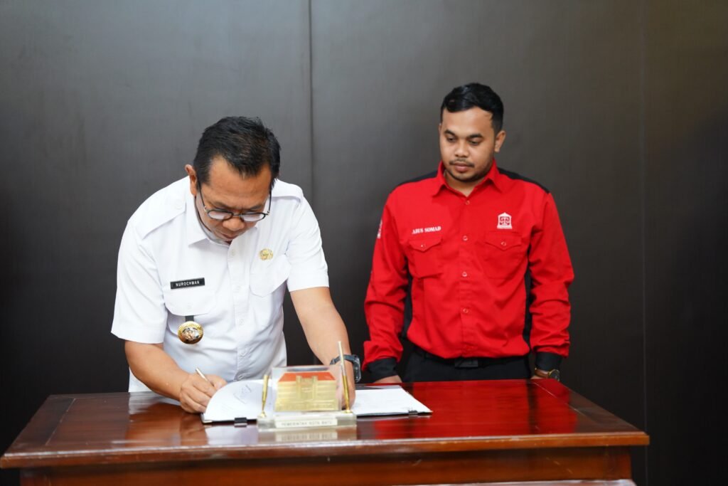 Wali Kota Batu Tandatangani Kesepakatan LBH Terakreditasi