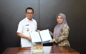 Cak Nur dan Mas Heli Tandatangani Kesepakatan LBH Terakreditasi