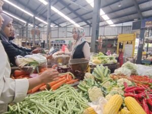 Harga Cabai Rawit dan Bawang Merah Naik di Pasar Mergan Malang