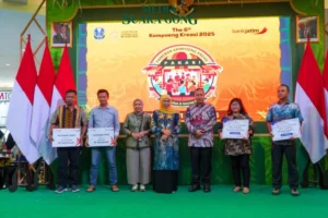 Bank Jatim Salurkan KUR dalam Kegiatan Kampoeng Kreasi 2025