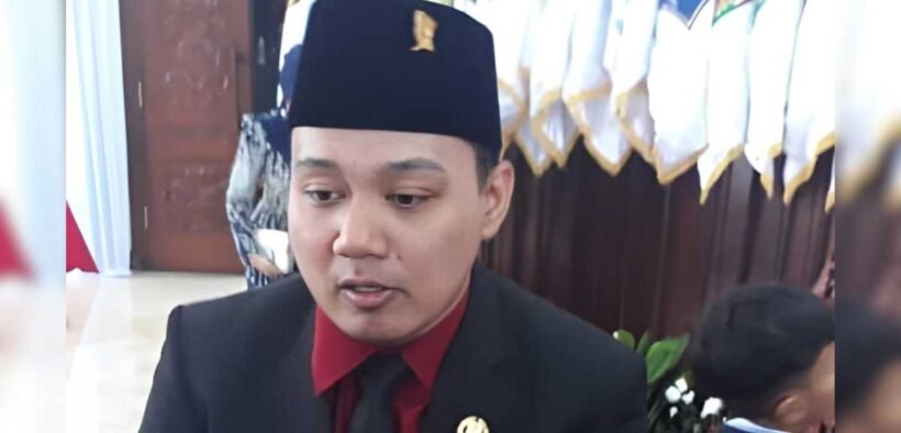 anggota dprd jawa timur fuad bernardi membahas tentang tata kelola pembangunan