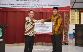 csr bank jatim ke pasuruan bersalaman