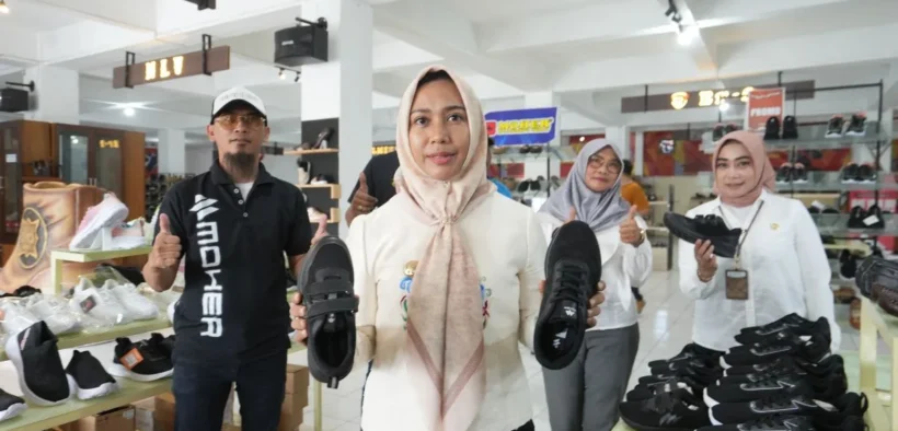 Wali Kota Mojokerto, Ika Puspitasari, dorong sinergi pertumbuhan ekonomi lokal, khususnya sepatu dan kuliner di PGS Mojokerto