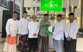 DPW Partai Keadilan Sejahtera (PKS) Jawa Timur menyerahkan hewan kurban ke 3 organisasi keagamaan besar di Jawa Timur: PWNU, MUI dan PWM