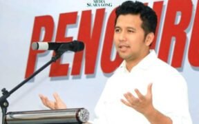 Plt Gubernur Jawa Timur, Emil Elestianto Dardak, imbau masyarakat untuk tidak panik atas kasus COVID-19 di sejumlah negara Asia