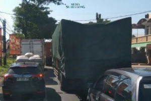 Perbaikan Pipa PLTU Paiton Picu Kemacetan Parah di Jalur Pantura