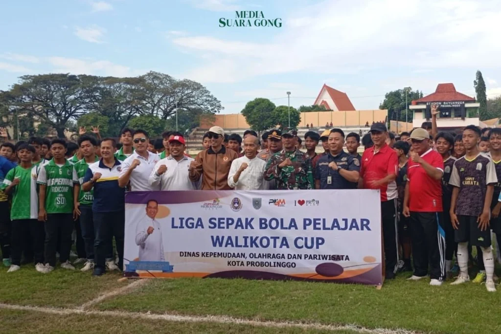 Turnamen sepak bola tingkat pelajar SMP/MTs bertajuk Walikota Cup 2025 resmi dibuka, Siap Jaring Bibit Muda Berbakat Probolinggo