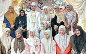 Gus Azmi resmi mempersunting Khansa Mariska Dalam sebuah prosesi pernikahan di Surabaya, Kamis malam, 12 Juni 2025