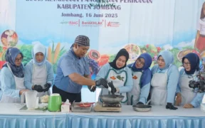 Pemerintah Kabupaten Jombang dorong gaya hidup sehat di tengah masyarakat melalui program B2SA yang diberi tajuk “Gemma Bisa”.