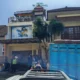 Rumah mewah 3 lantai di Perumahan Batu Residence dieksekusi oleh Pengadilan Negeri (PN) Malang, Selasa pagi (17/6/2025).