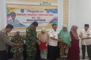 25 KK Bantaran Terima BLT DD Tahap II, Kemanunggalan TNI-Rakyat Kuat