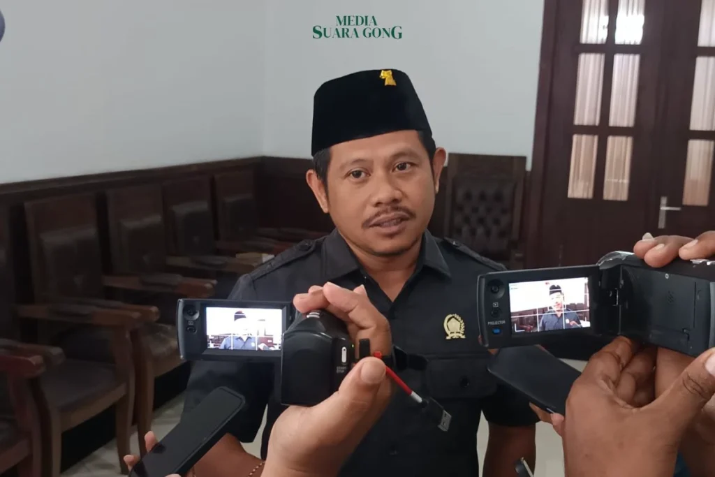 DPRD Kota Malang Terima Aduan Penahanan Puluhan Ijazah Karyawan