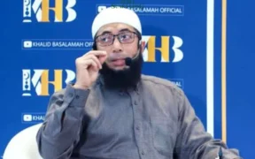 KPK memeriksa Ustadz Khalid Basalamah terkait kasus dugaan korupsi dalam pengelolaan kuota haji khusus tahun 2024.