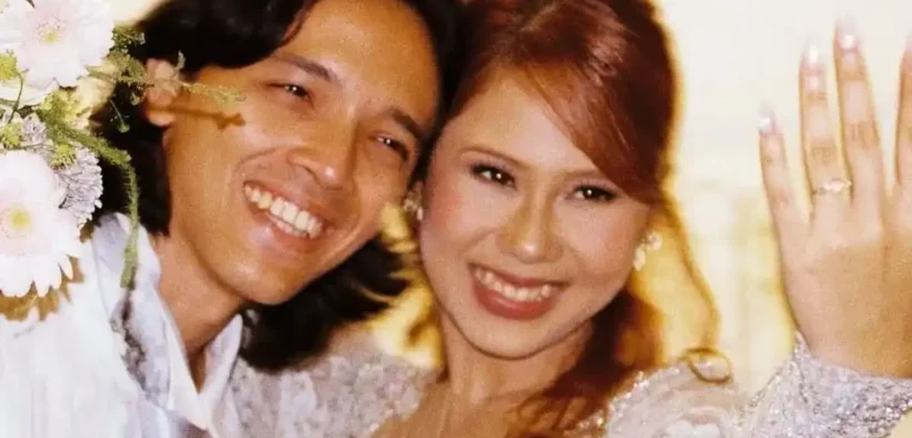 Kabar bahagia datang dari penyanyi dan penulis lagu Nadin Amizah, Pelantun lagu Bertaut itu resmi dilamar sang kekasih, Faishal Tanjung