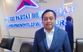 Wakil rakyat DPRD Provinsi Jawa Timur Dr. H. Samwil, SH, MM mendorong rencana merger BUMD Jawa Timur.