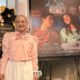 Siti Aisyah Probolinggo berdiri di pamflet film tak usai sampe disini