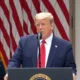 Presiden Amerika Serikat Donald Trump secara resmi menetapkan pengenaan tarif impor baru sebesar 19% atas barang-barang asal Indonesia.