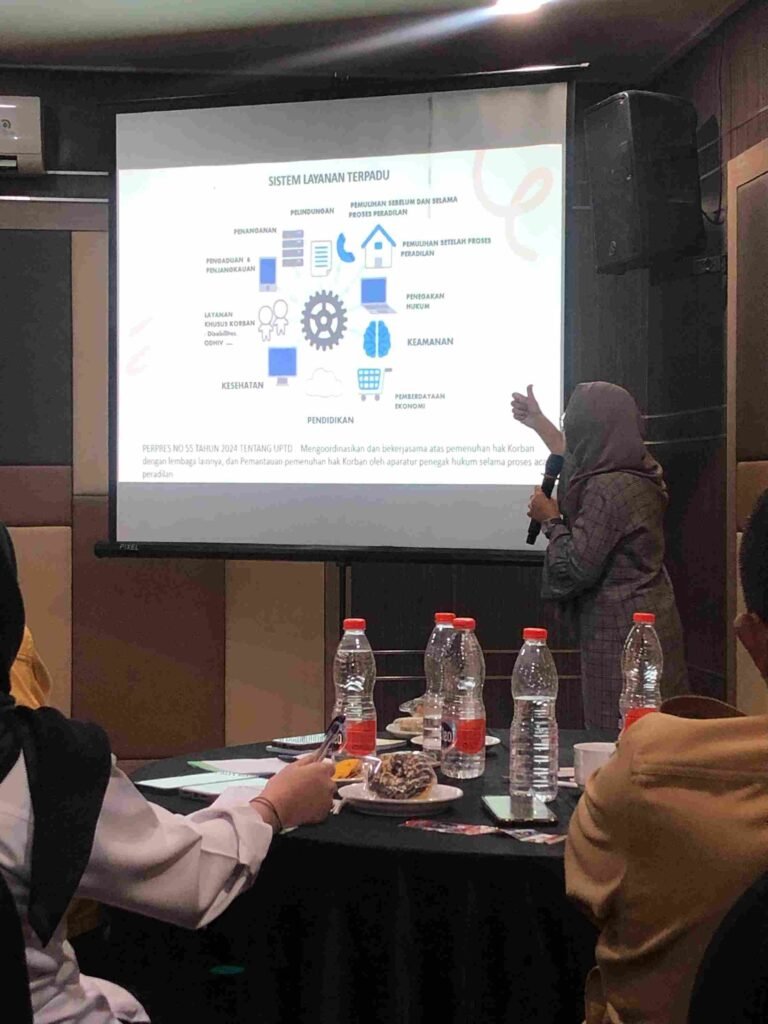 Anna Abdillah Direktur Women Crisis Center (WCC) Jombang membagikan fakta kasus kekerasan dan HIV remaja