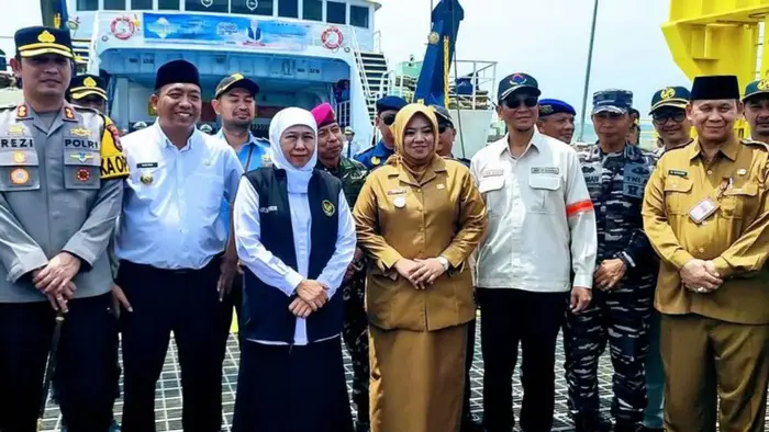 gubernur jatim dan bupati situbondo Mudik Gratis 2025