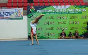 Para atlet senam dari Bumi Arema Kabupaten Malang sukses memboyong tiga medali sekaligus di Hari Pertama Perlombaan Porprov Jatim 2025