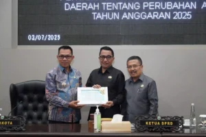 Wali Kota Batu Sampaikan Rancangan Perubahan APBD 2025