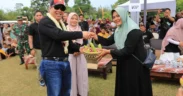 tradisi gunungan bawang merah berlangsung ramai dengan antusiasme ratusan warga pada pada kegiatan Culture Festival 2025