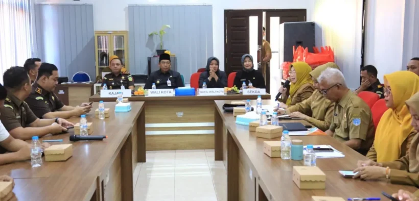 Pemerintah Kota Probolinggo Menggelar rapat koordinasi lintas sektor pada, Senin, (7/7/2025) terkait percepatan Program MBG