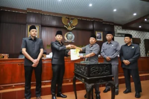 DPRD Trenggalek Setujui Ranperda Perubahan SOTK Menjadi Peraturan Daerah