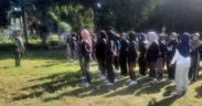 Kodim 0820/Probolinggo melalui Koramil 0820-03/Leces menggelar pelatihan Peraturan Baris Berbaris (PBB) di SMA Taruna Dra. Zulaeha