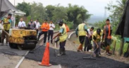Respon Cepat Wadul Gus’e, Perlintasan sebidang rel kereta api di JPL 30, Desa Garahan langsung digarap pada Rabu (9/7/2025).