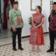 Caption Foto: Utusan Khusus Presiden Bidang Pariwisata Zita Anjani berbincang dengan Wabup Probolinggo Ra Fahmi AHZ dan Sekda Ugas Irwanto di Pringgitan Dalam Rumah Dinas Bupati Probolinggo (sumber: Facebook Syamsul Akbar)