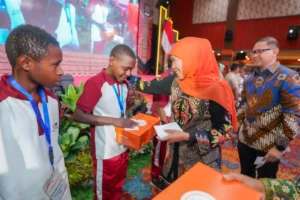 Khofifah Bangga! 105 Siswa ADEM Papua Tembus PTN