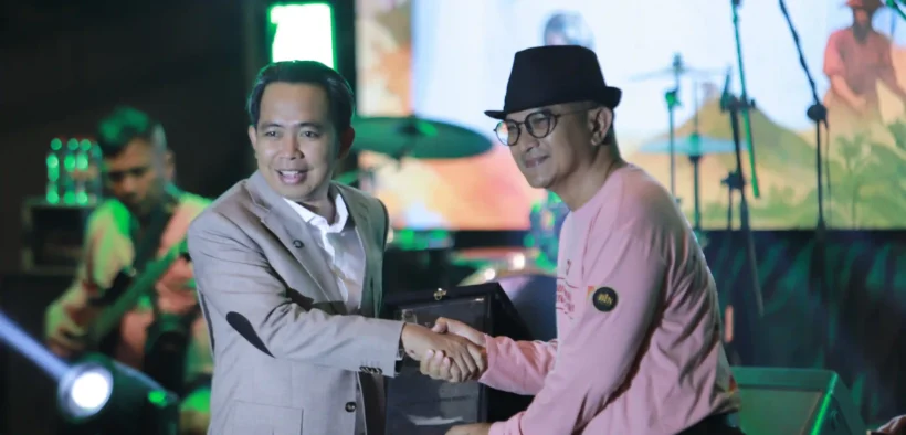 Bupati Jember Muhammad Fawait mengapresiasi gelaran Jember Kota Cerutu Indonesia (JKCI) 2025 pada Sabtu malam, 12 Juli 2025