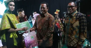Wabup Probolinggo Dukung Batik Lokal di Ajang Fashion Daerah