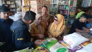 Dugaan Beras Premium Oplosan Dijual di Pasar Kepanjen