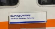 Tampak gerbong KA Probowangi dengan rute Surabaya Gubeng – Ketapang, Banyuwangi, yang menjadi pilihan masyarakat Jawa Timur bagian timur. (Facebook Basu Pangestu / Stasiun Probolinggo)