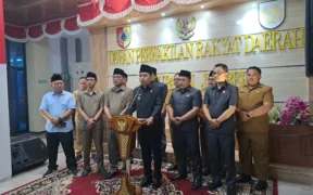 Kelangkaan BBM Makin Parah, Bupati Jember Liburkan Sekolah dan Terapkan Belajar Daring